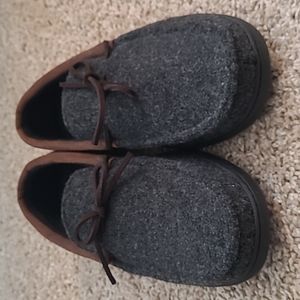 Dluxe by Dearform slippers